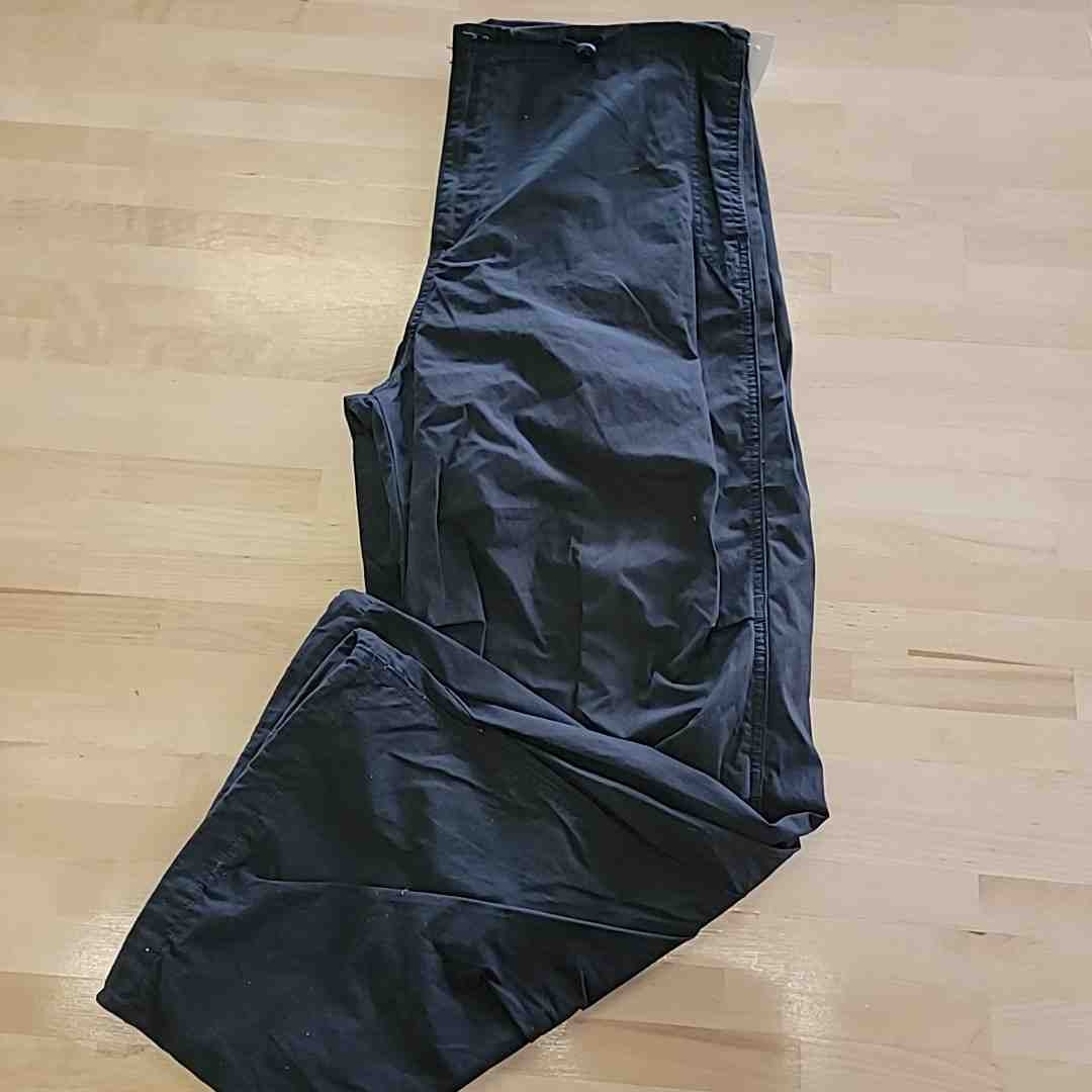 Levi's Size L Black Y2K High Rise Wide Leg Parachute Pants NWT