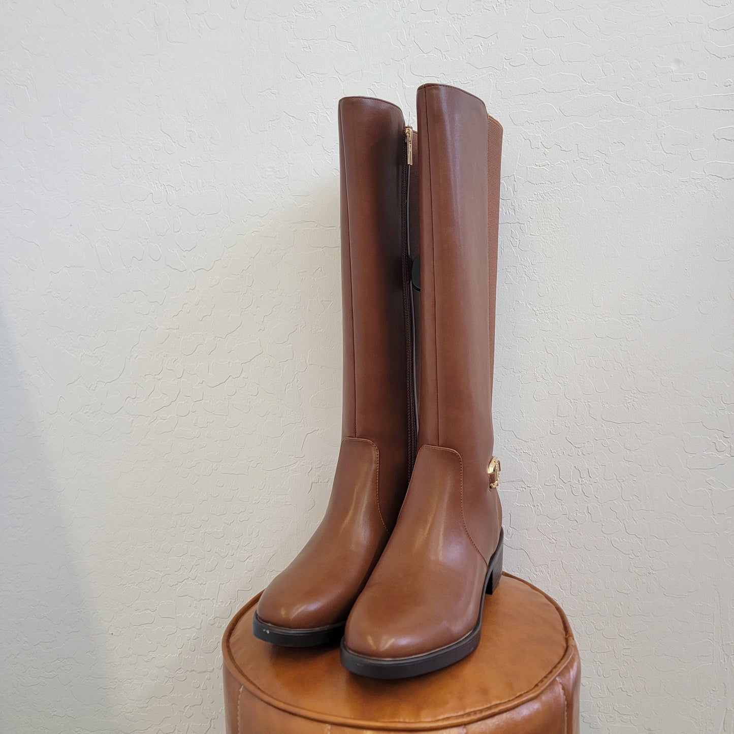 Tommy Hilfiger Shoe Size 9.5 Brown Boots